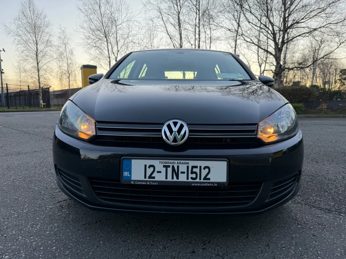 Volkswagen Golf DSG  1.6 TDI Match - Image 2