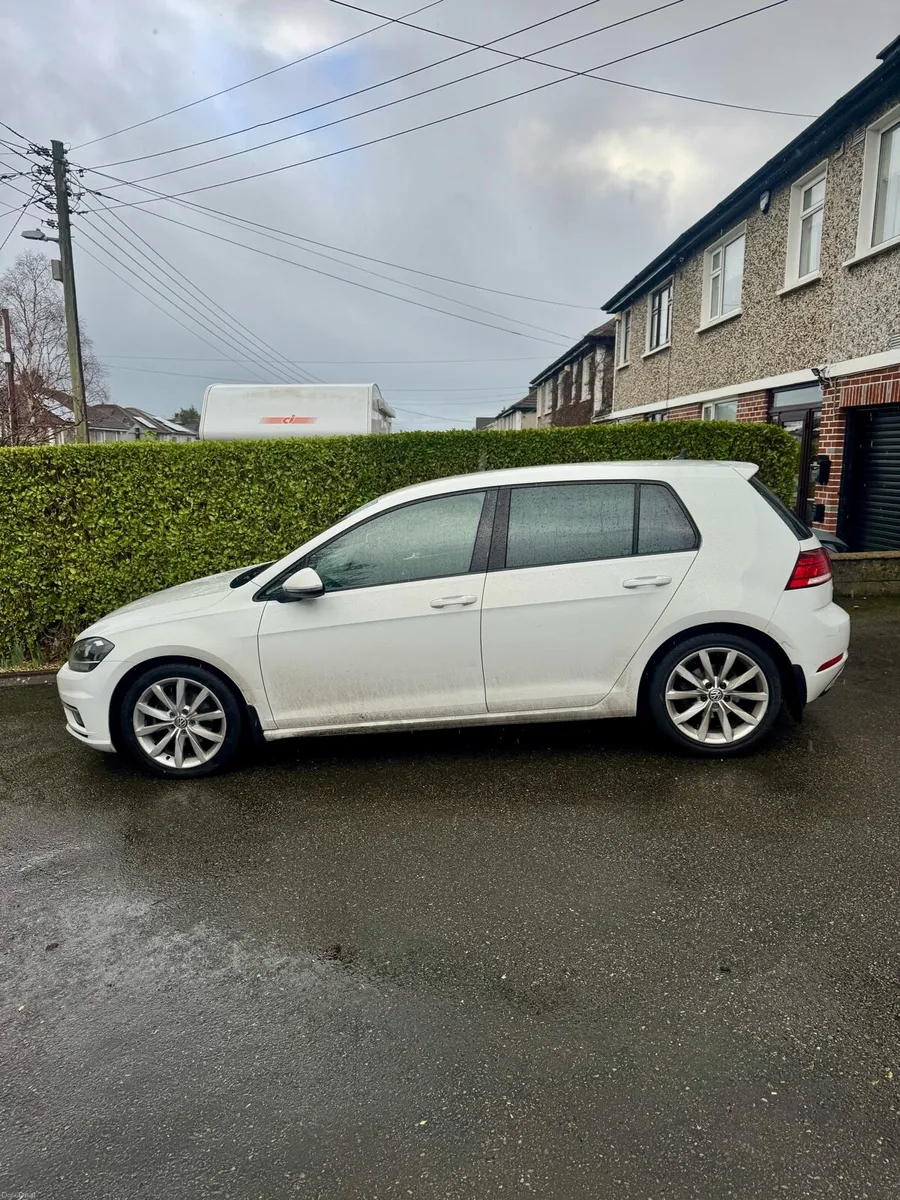 Volkswagen Golf GT 2.0 TDI BMT 2017 - Image 3
