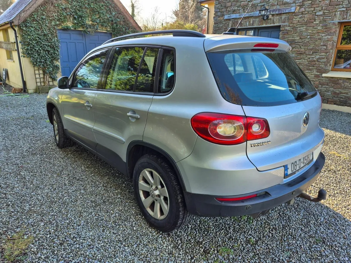Volkswagen Tiguan 2008 - Image 2