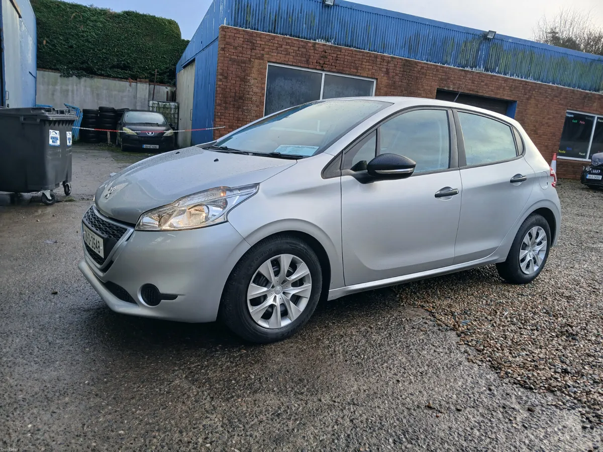 Peugeot 208 2013 1.0 petrol 5 door - Image 1