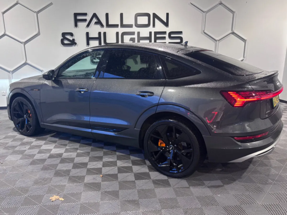 AUDI E-TRON S LINE 55 QUATTRO SPORTBACK // 95 KwH - Image 3