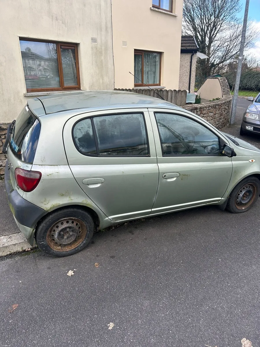 Toyota Yaris 2003 - Image 3
