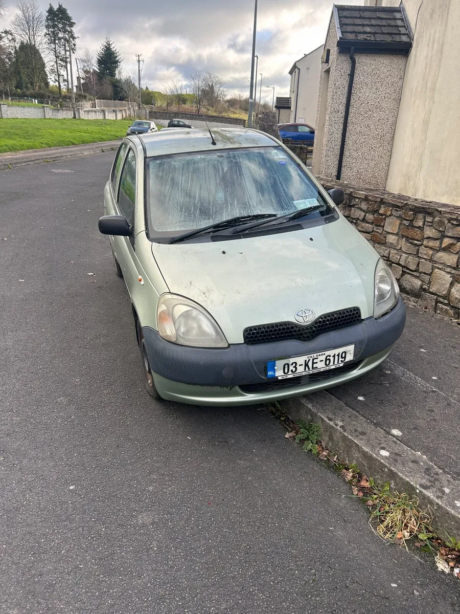 Toyota Yaris 2003 - Image 4