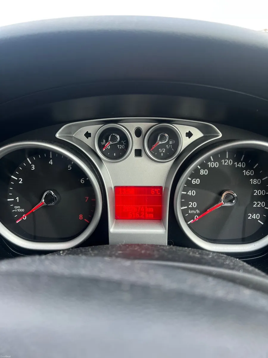 Ford Focus 2008 - Image 2