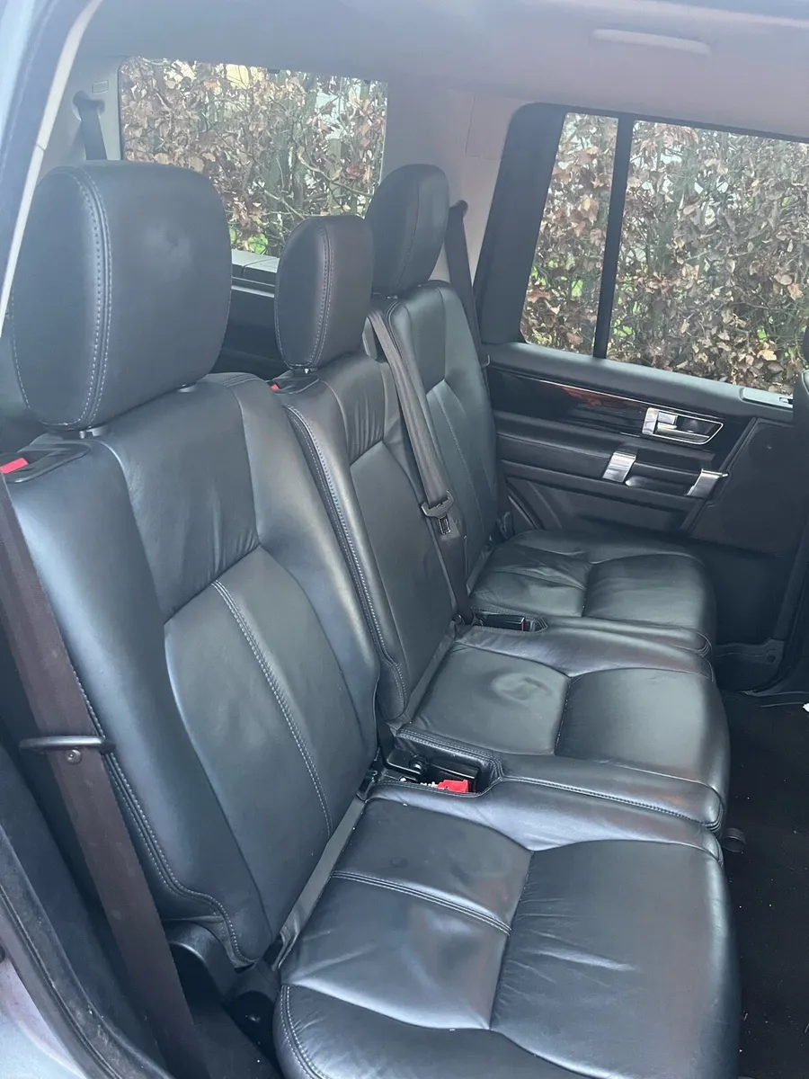 Land Rover discovery4 hse - Image 4