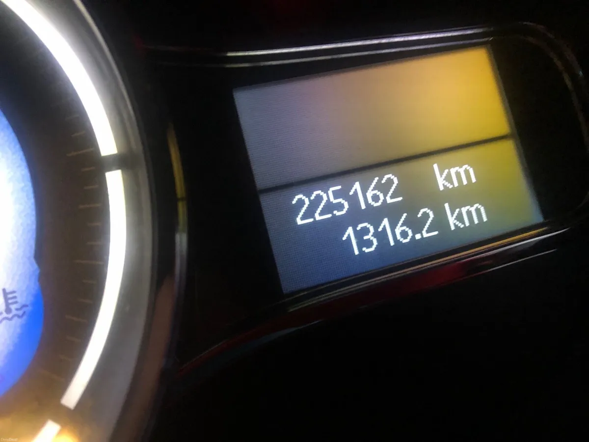 RENAULT FLUENCE TOM TOM AS NEW - Image 2