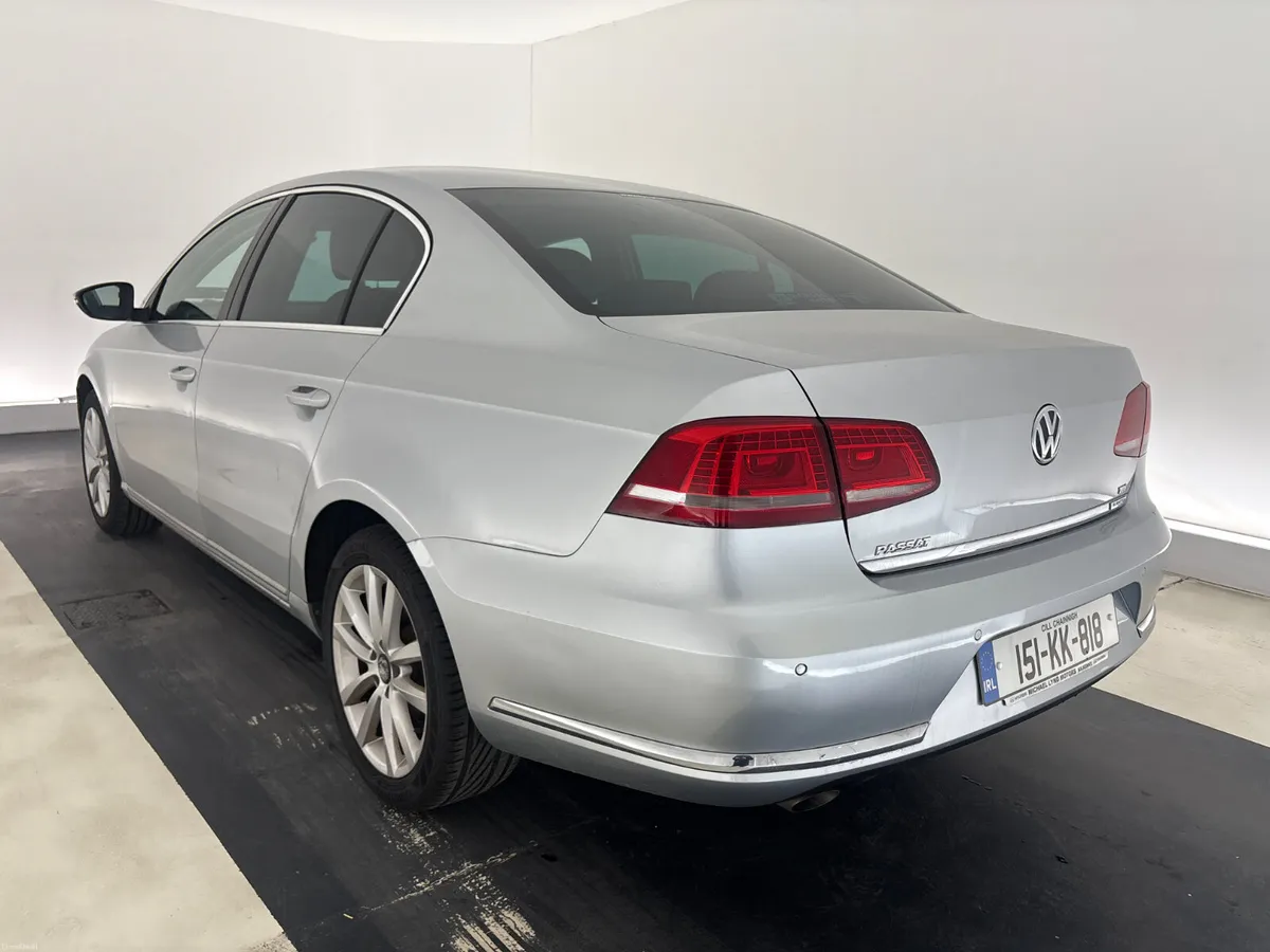 Volkswagen Passat 2015 For Auction - Image 4
