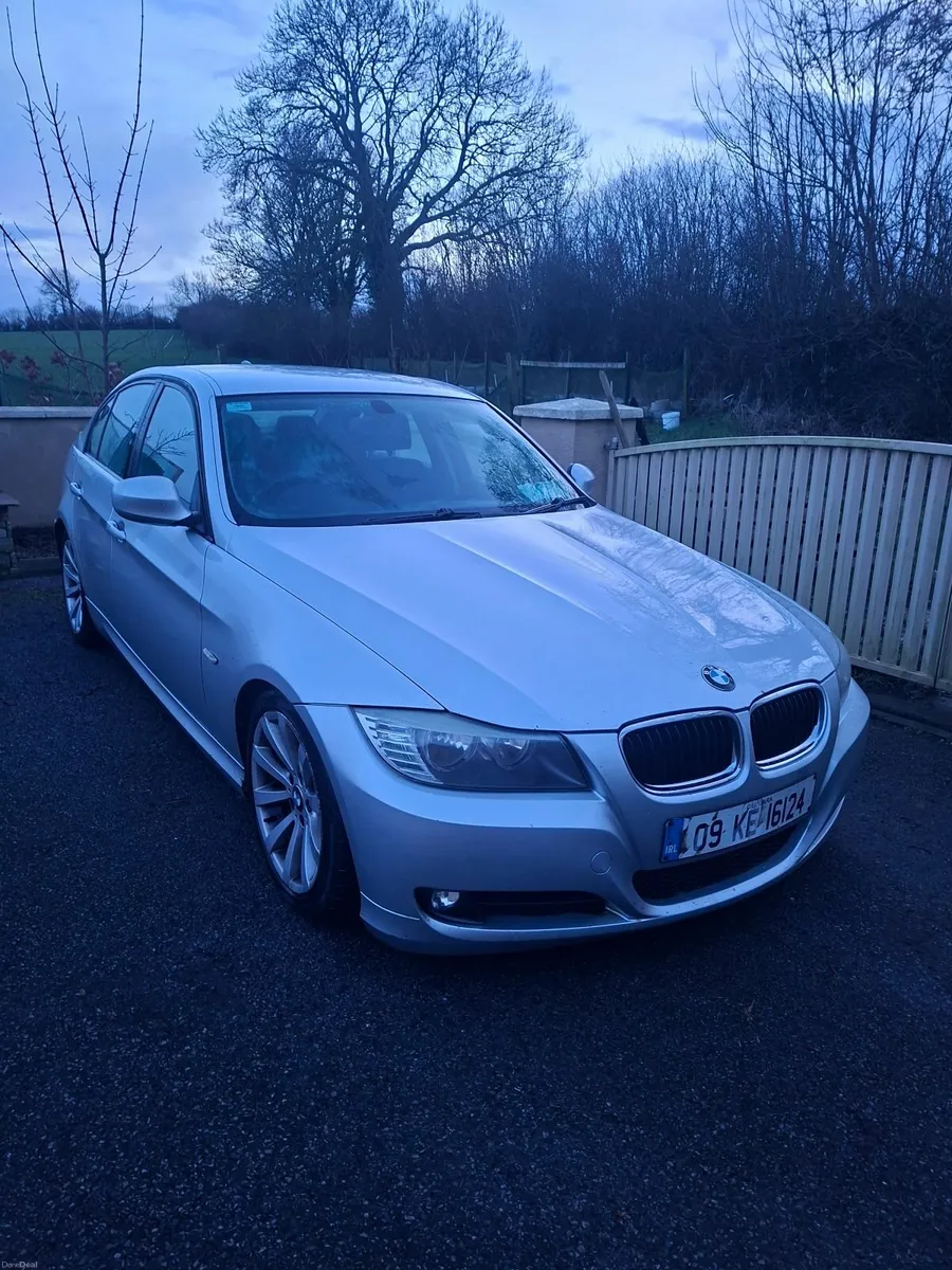 BMW 3-Series 2009 - Image 3