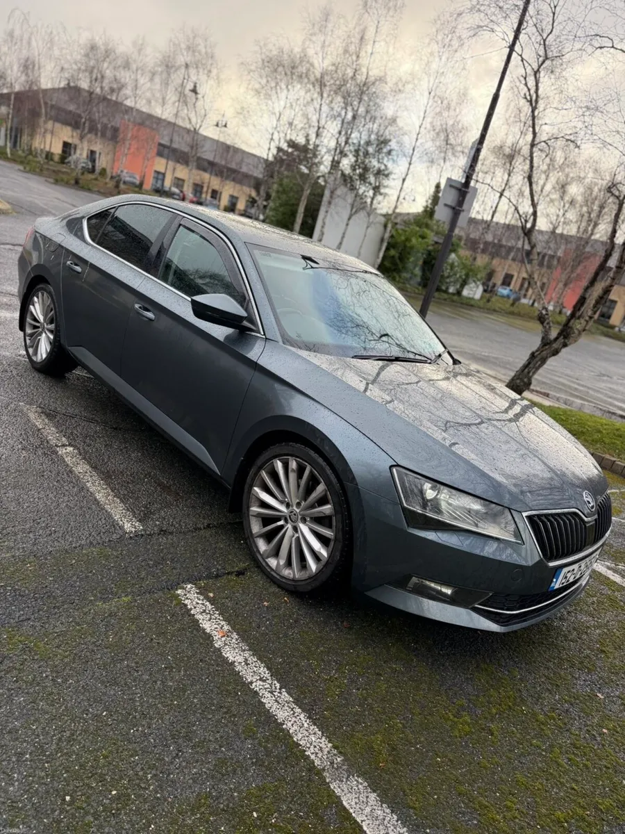 Skoda superb 2.0 dsg - Image 1