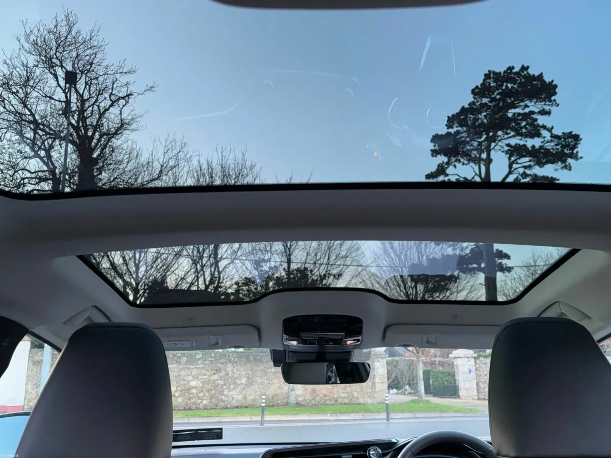 Lexus RZ 450 E PREMIUM PAN ROOF - Image 3