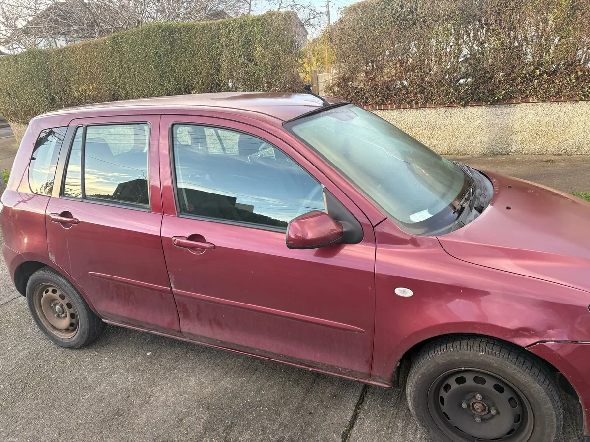 Mazda 2 - Image 2
