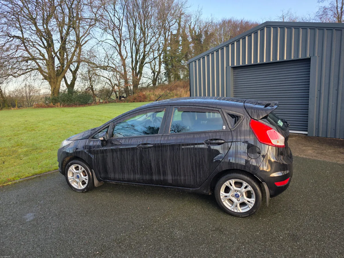 2013 Ford Fiesta 1.2 Zetec - Image 3