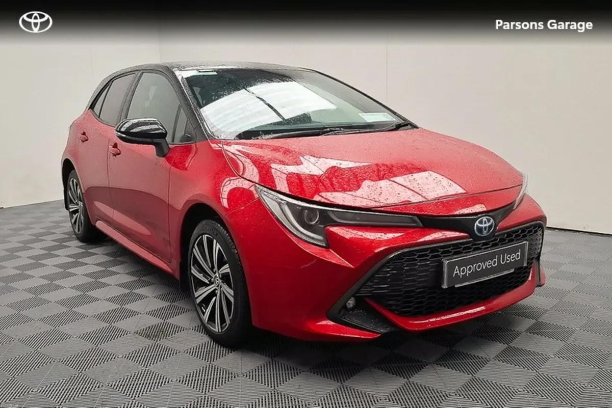 Toyota Corolla LUNA SPORT HB 4DR AUTO - Image 1