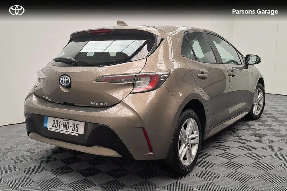 Toyota Corolla COROLLA HYBRID LUNA H/B - Image 2