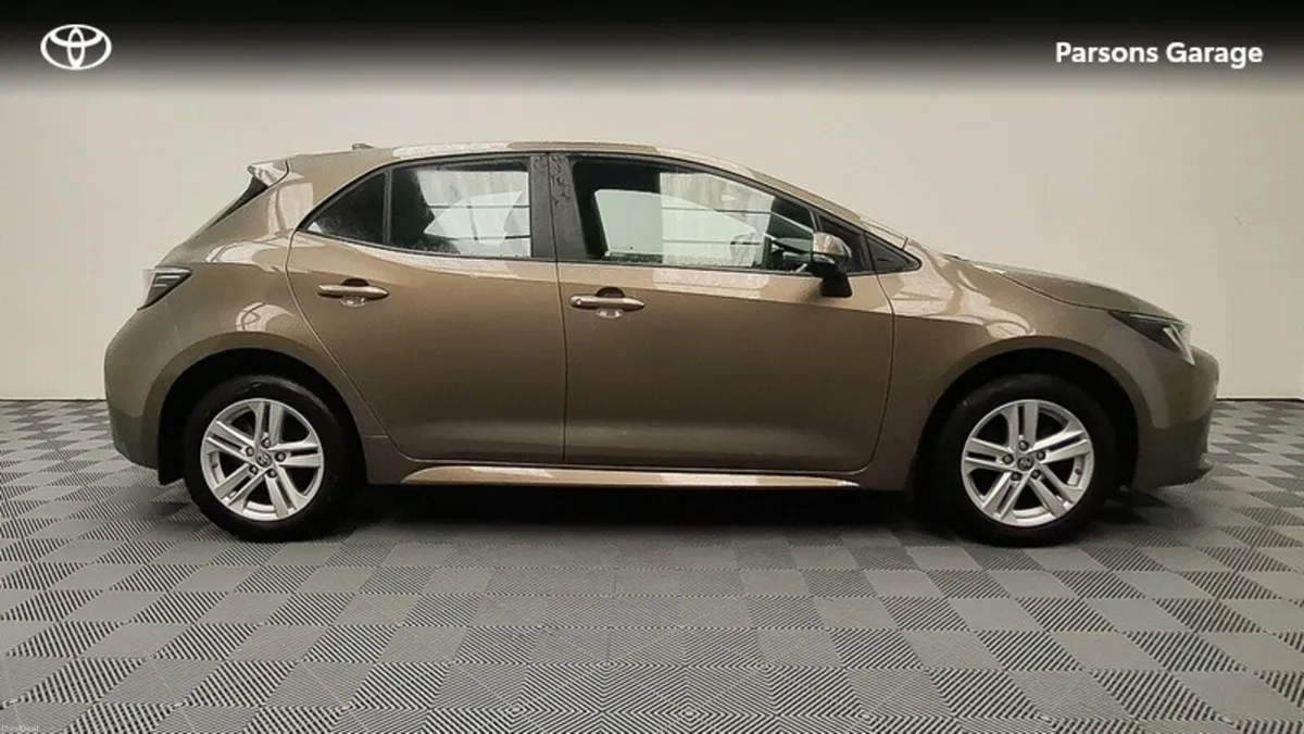 Toyota Corolla COROLLA HYBRID LUNA H/B - Image 3