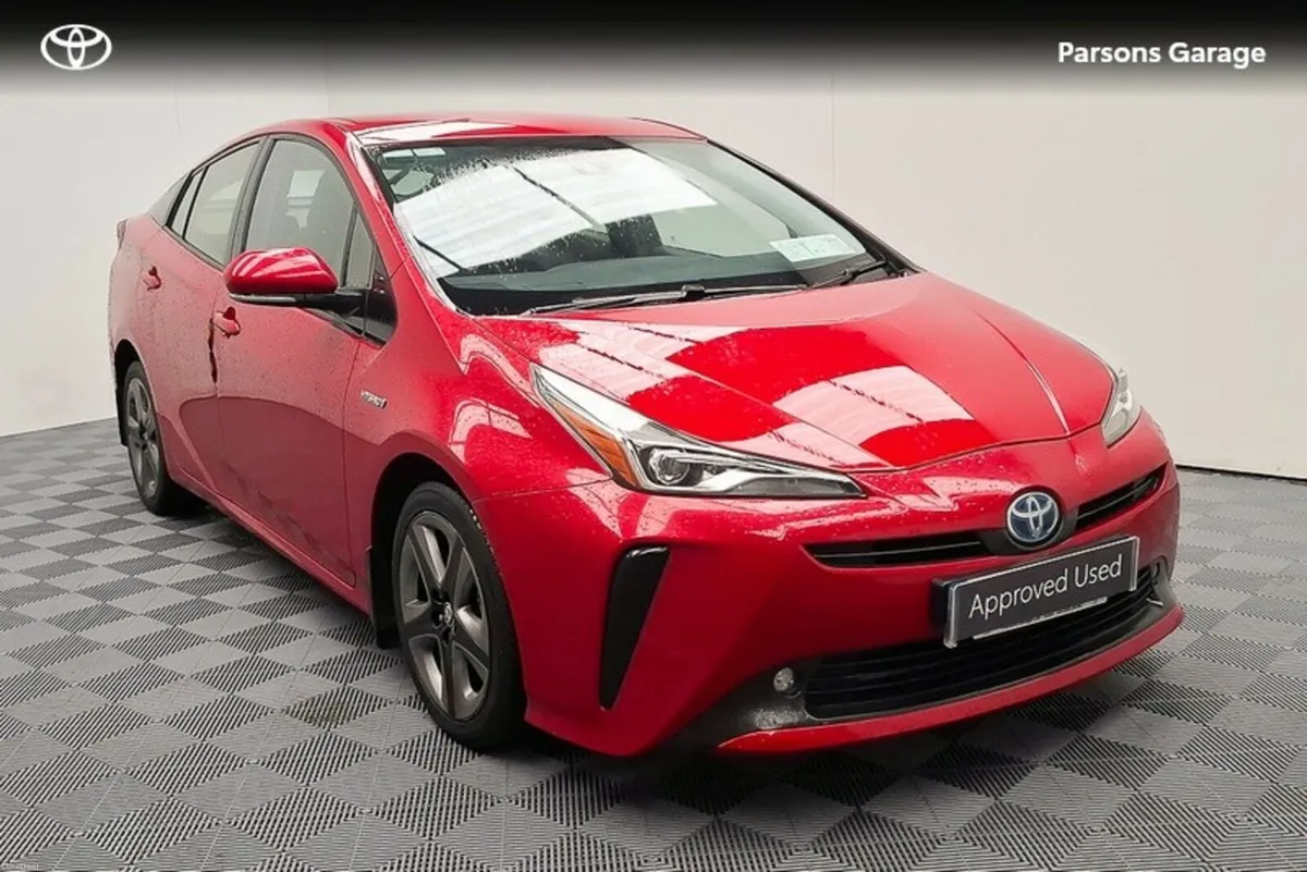 Toyota Prius PRIUS LUXURY - Image 1