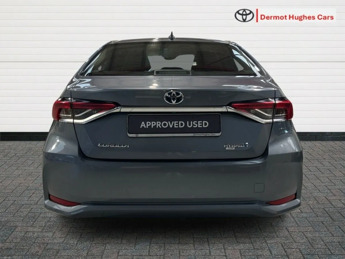 Toyota Corolla HYBRID LUNA SAL AUTO - Image 4