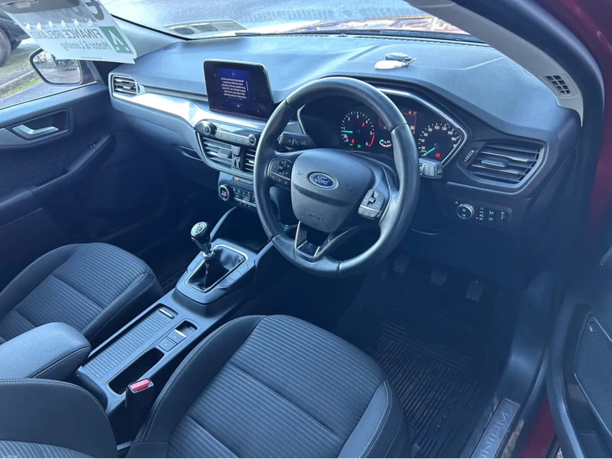 Ford Kuga TITANIUM 5DR 1.5 TD 120 S6.2 M6 F - Image 2