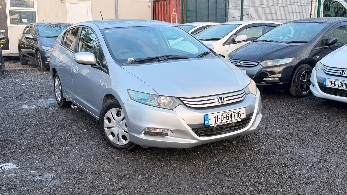 Honda Insight 2011 AUTOMATIC HYBRID LOW MILEAGE - Image 2