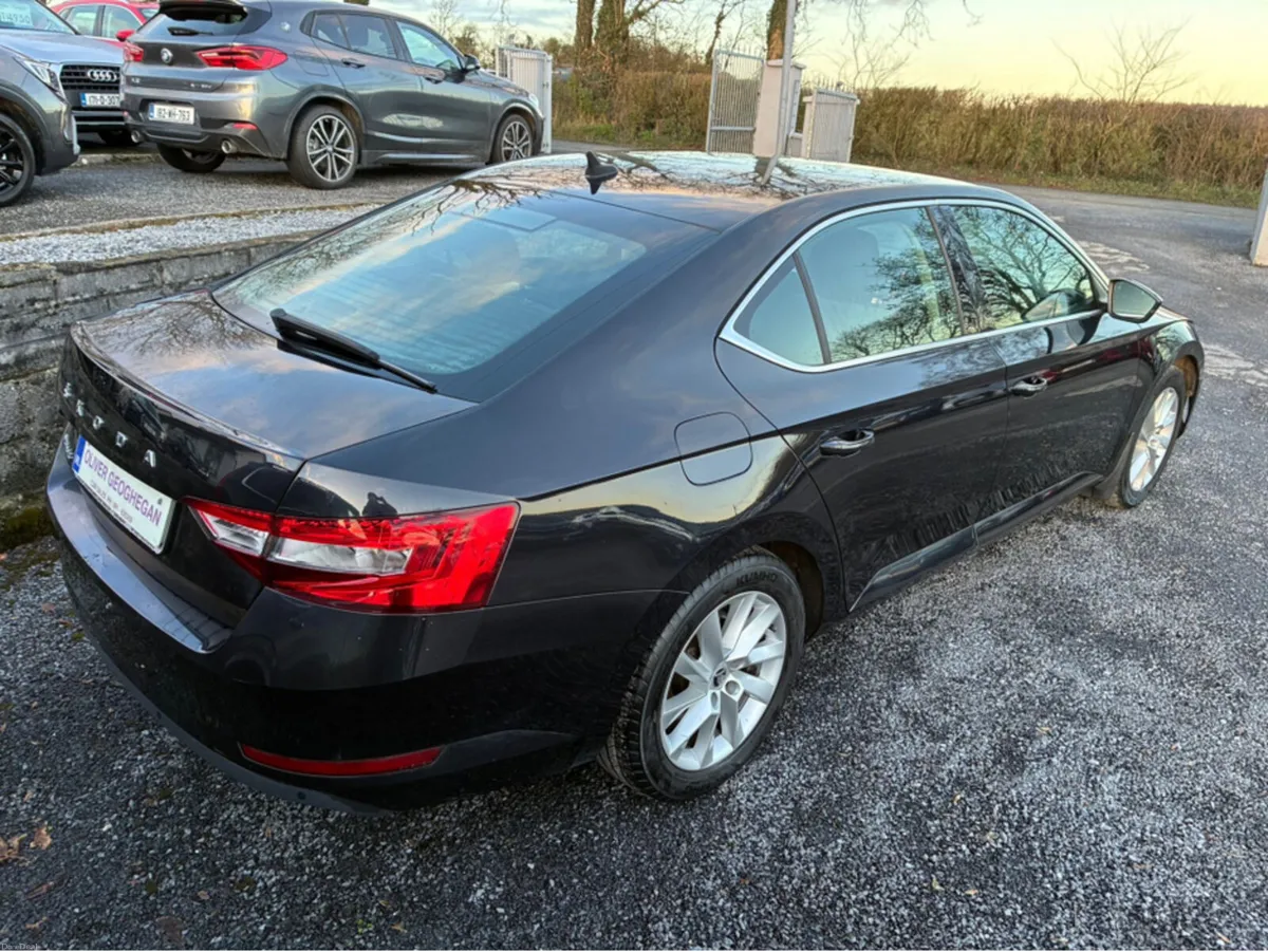 Skoda Superb AMBITION 2.0 TDI 150 BHP - Image 2
