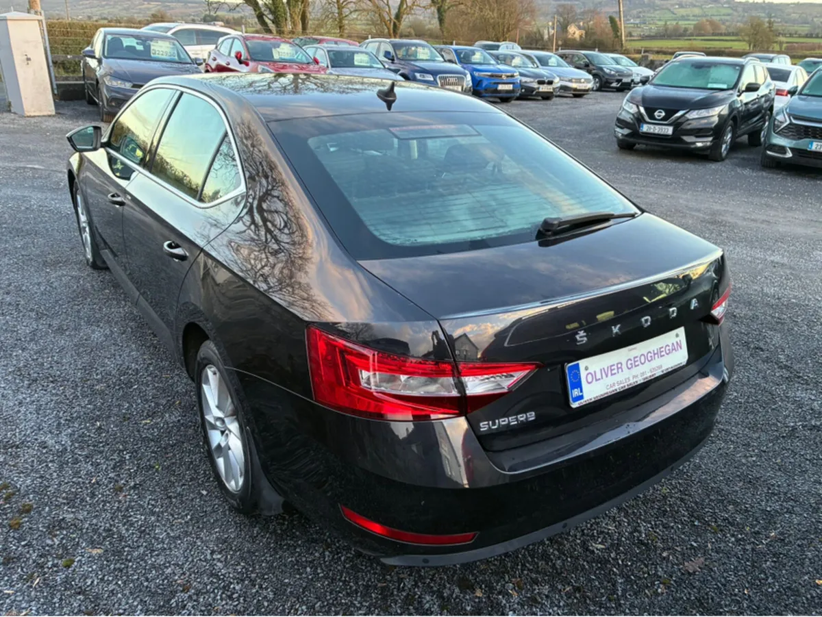 Skoda Superb AMBITION 2.0 TDI 150 BHP - Image 3