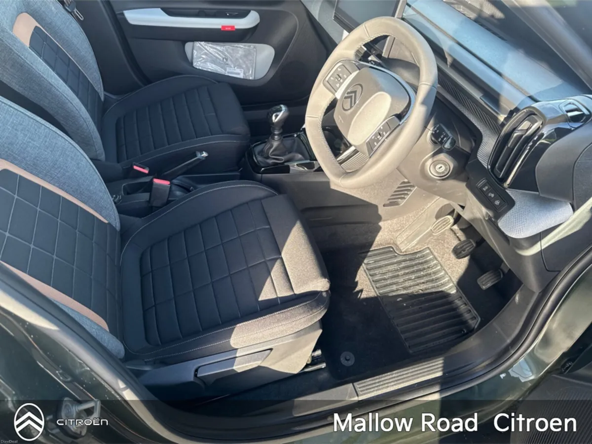 Citroen C3 Aircross (7 Seater) - Image 2