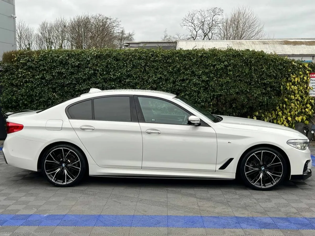BMW 5-Series 523d M-SPORT COMPETITION 2.0 AUTO // - Image 2