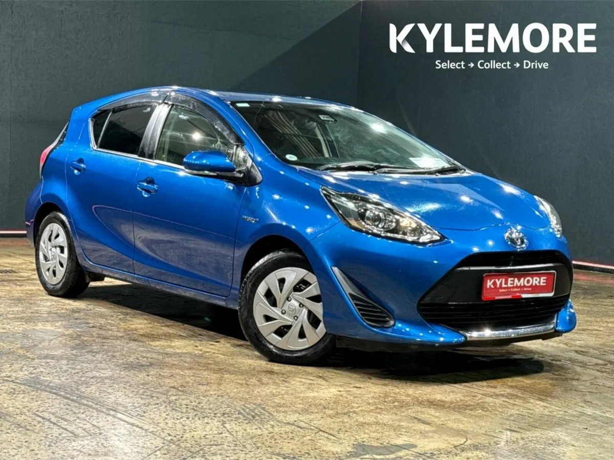 Toyota Aqua KEY START - Image 1