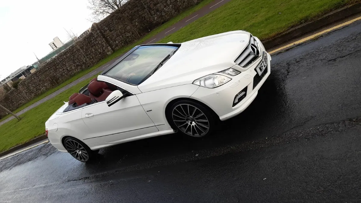 Mercedes-Benz E-Class 2010 - Image 4