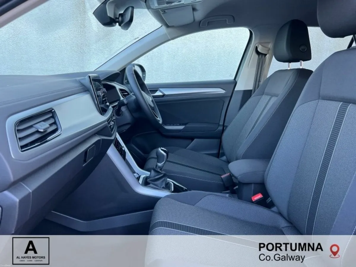 Volkswagen T-Roc SOLD EDITION 75 SPEC 1.0 TSI 6SPE - Image 4