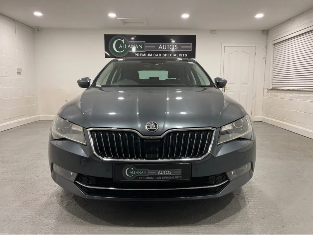 Skoda Superb 2.0TDI 150PS SE L EXECUTIVE TDI DSG** - Image 2