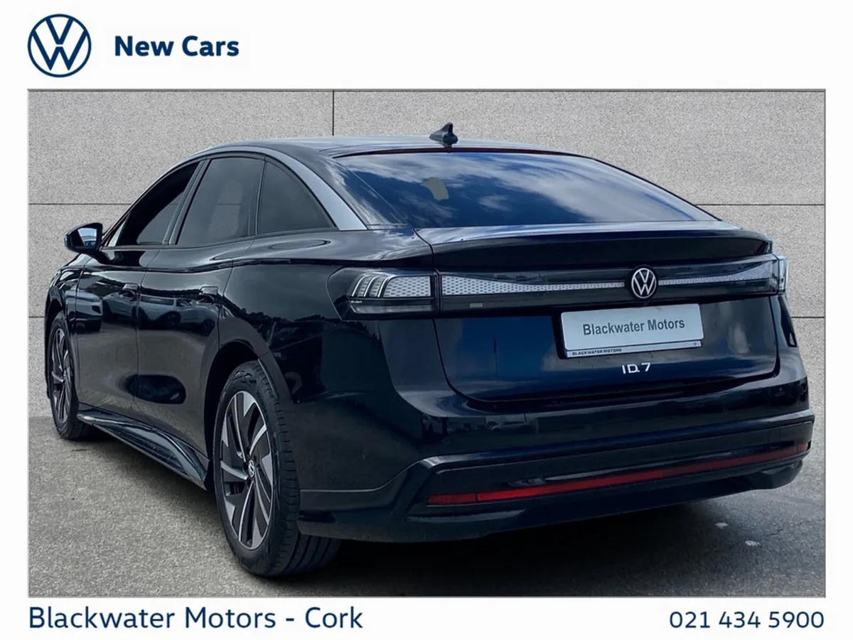 Volkswagen ID.7 Pro S Plus 286BHP *BIG BATTERY 702 - Image 3