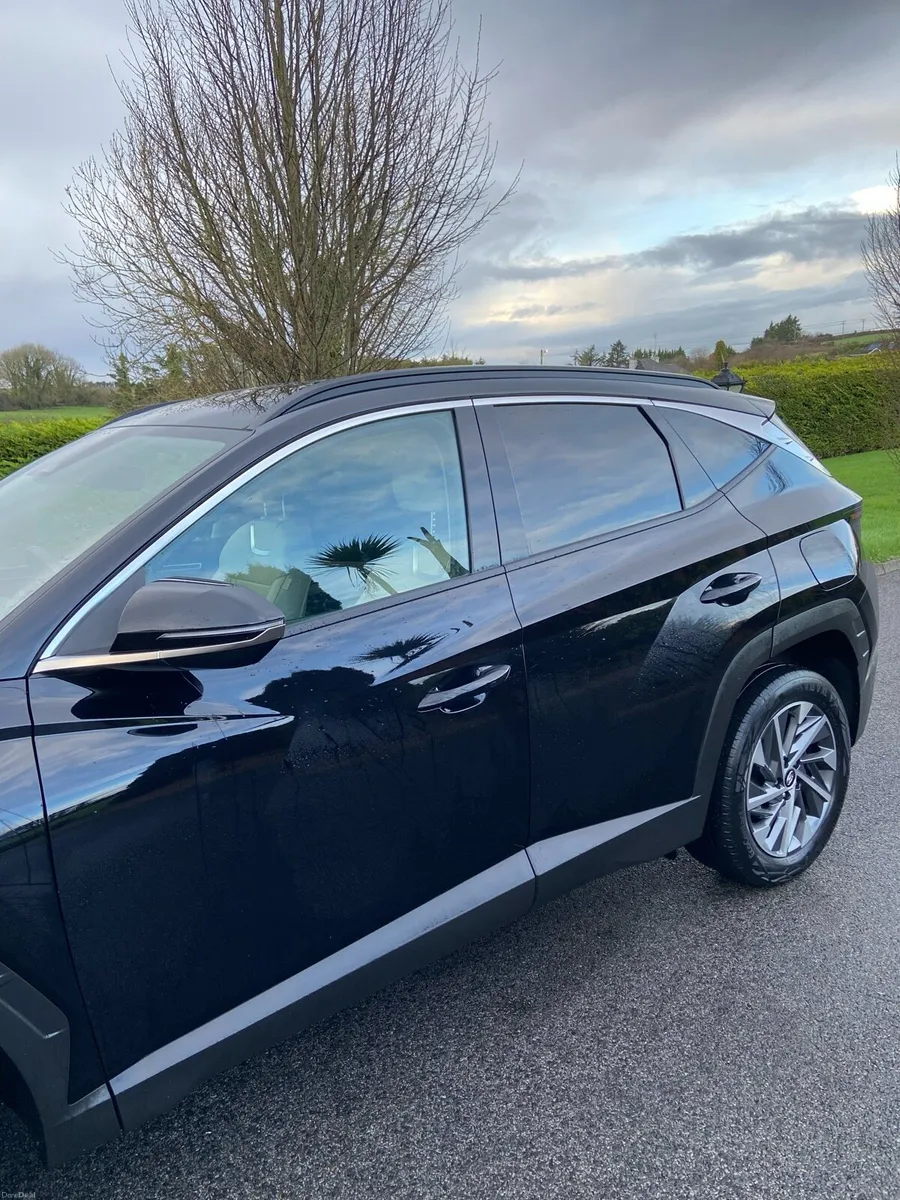Hyundai Tucson Executive Plus - Image 2