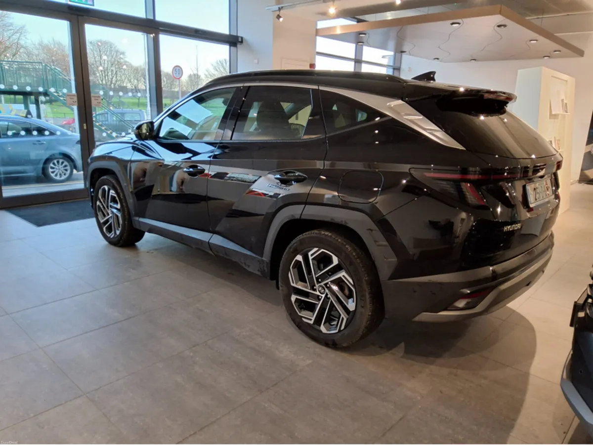 Hyundai Tucson PLATINUM ** PLUG IN HYBRID ** PANOR - Image 4