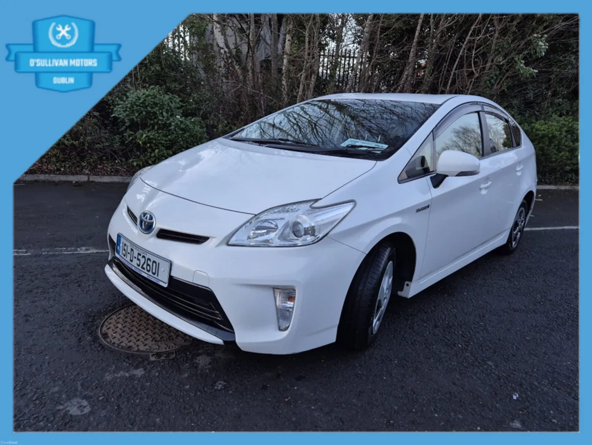 Toyota Prius / 2015 / 1.8 PETROL HYBRID / AUTO - Image 1