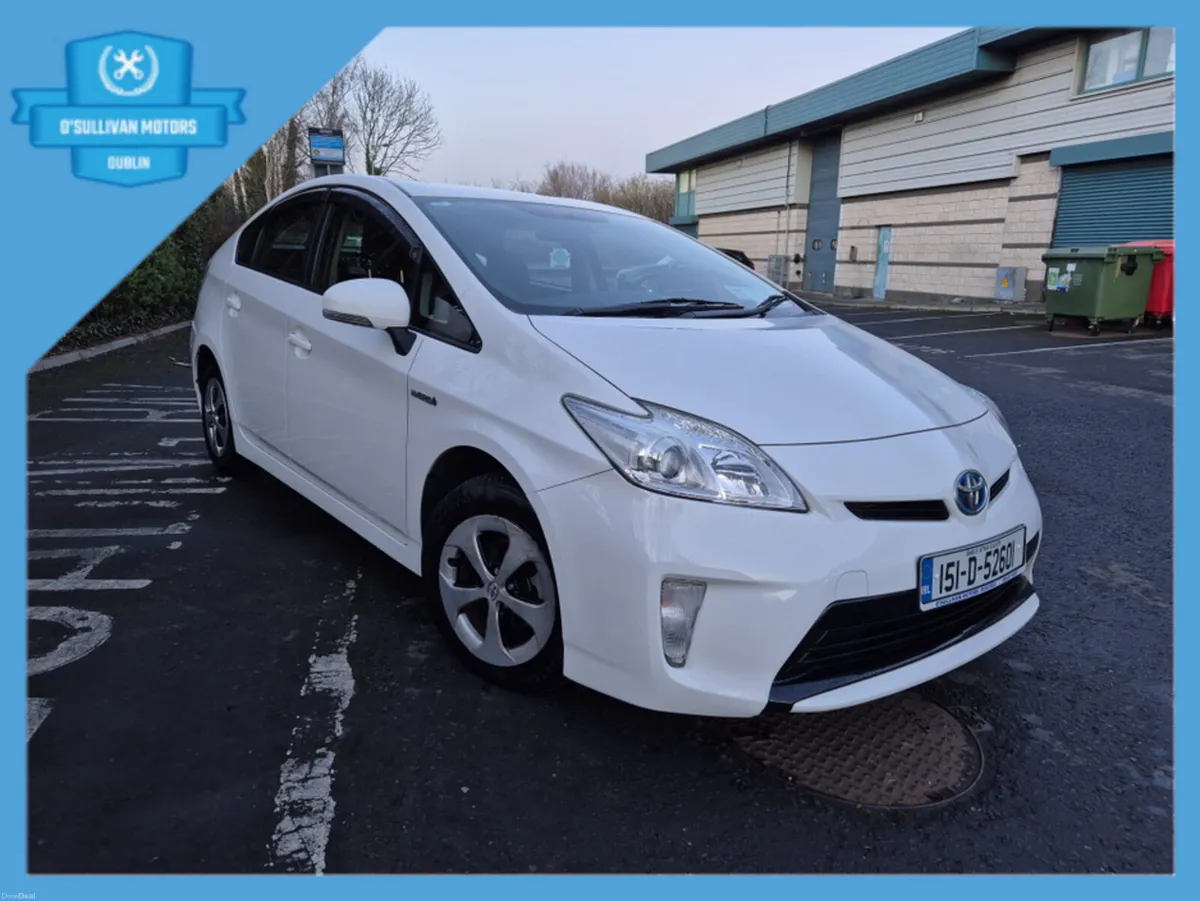 Toyota Prius / 2015 / 1.8 PETROL HYBRID / AUTO - Image 3
