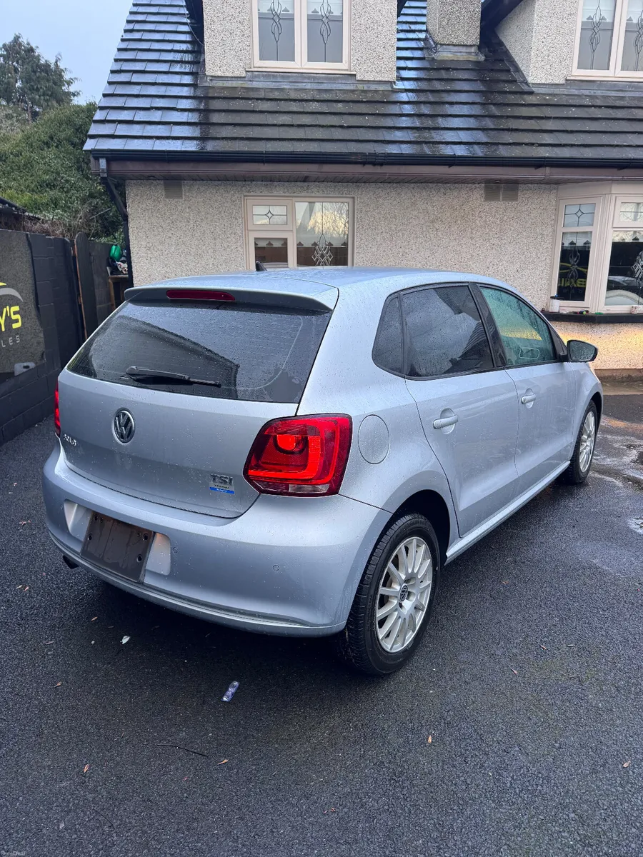 Volkswagen polo Auto with only 42000km - Image 3