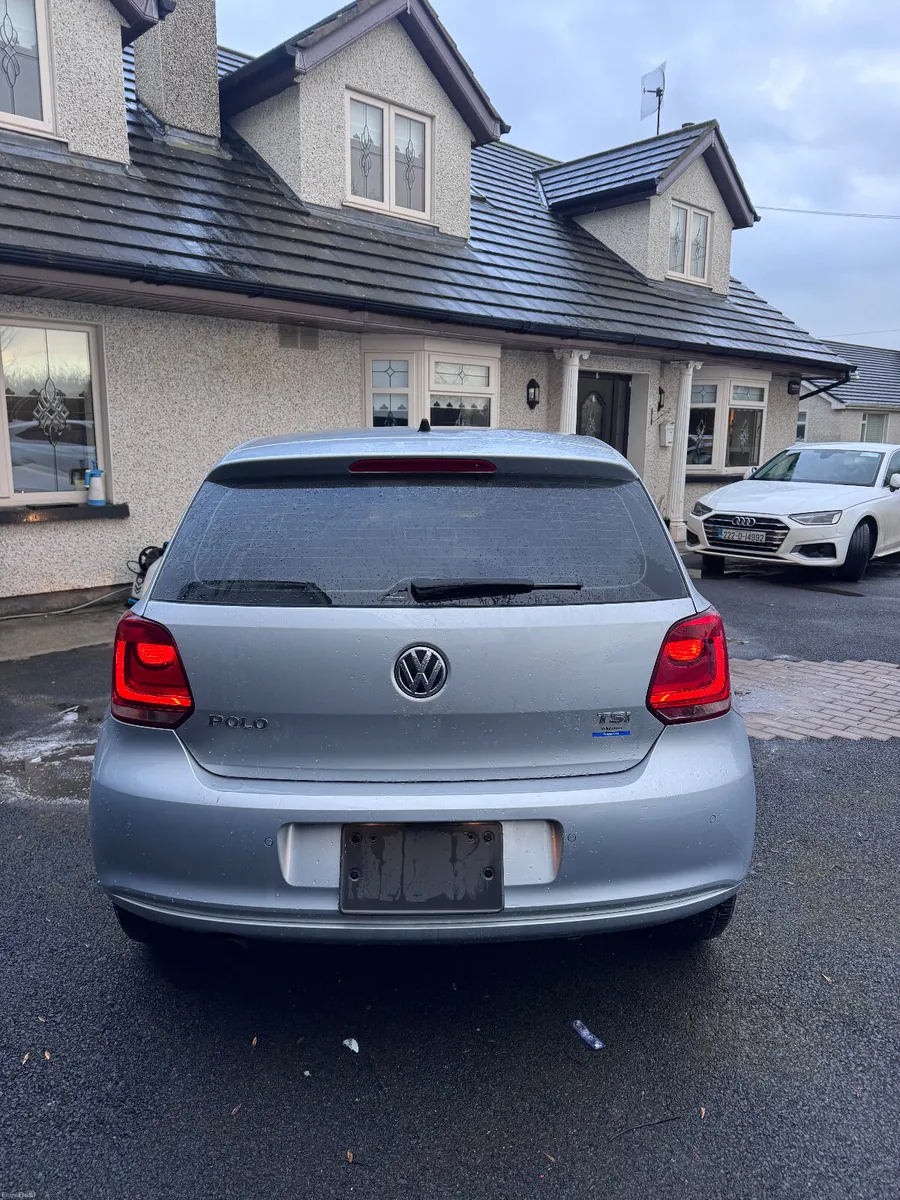 Volkswagen polo Auto with only 42000km - Image 4