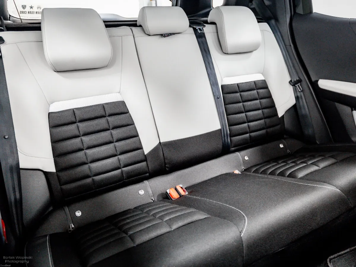 Citroen C3 Aircross ë-Max 54kWh Auto 115HP - Image 4