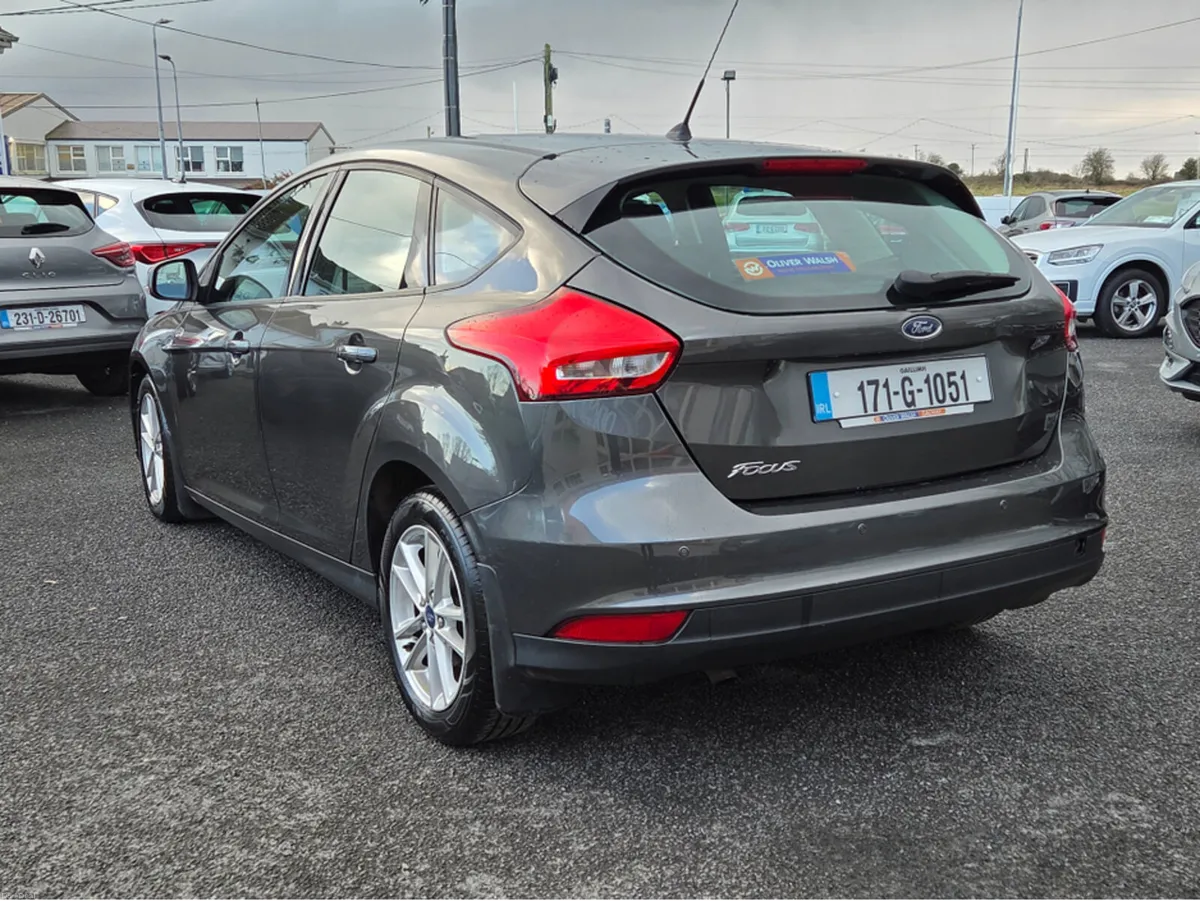 Ford Focus STYLE 1.5 TD 95PS 6SPEED 4 4DR - Image 4