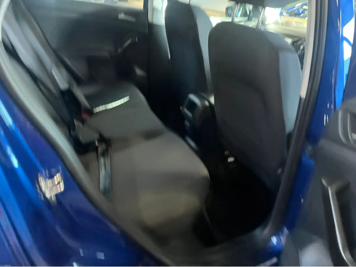 Volkswagen T-Cross LIFE 1.0 TSI MANUAL 5SPEED 95BH - Image 2