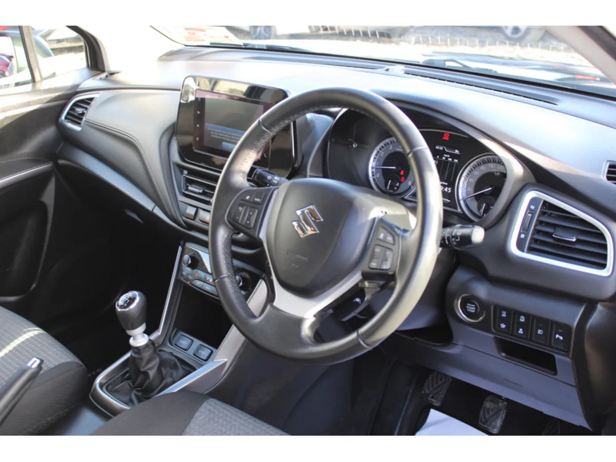 Suzuki SX4 S-Cross 1.4 BOOSTERJET MIL MOTION 5DR * - Image 2