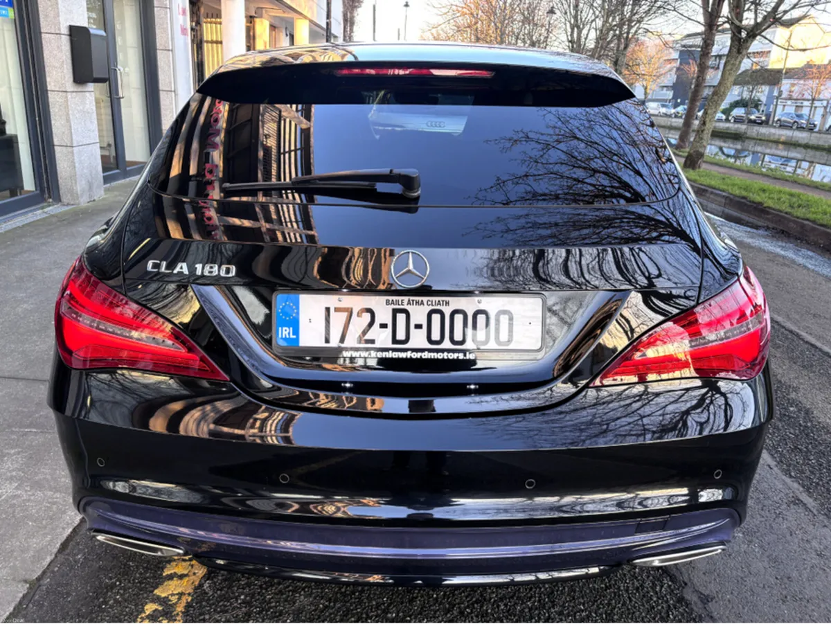 Mercedes-Benz CLA AMG PREMIUM PLUS SHOOTING BRAKE - Image 4