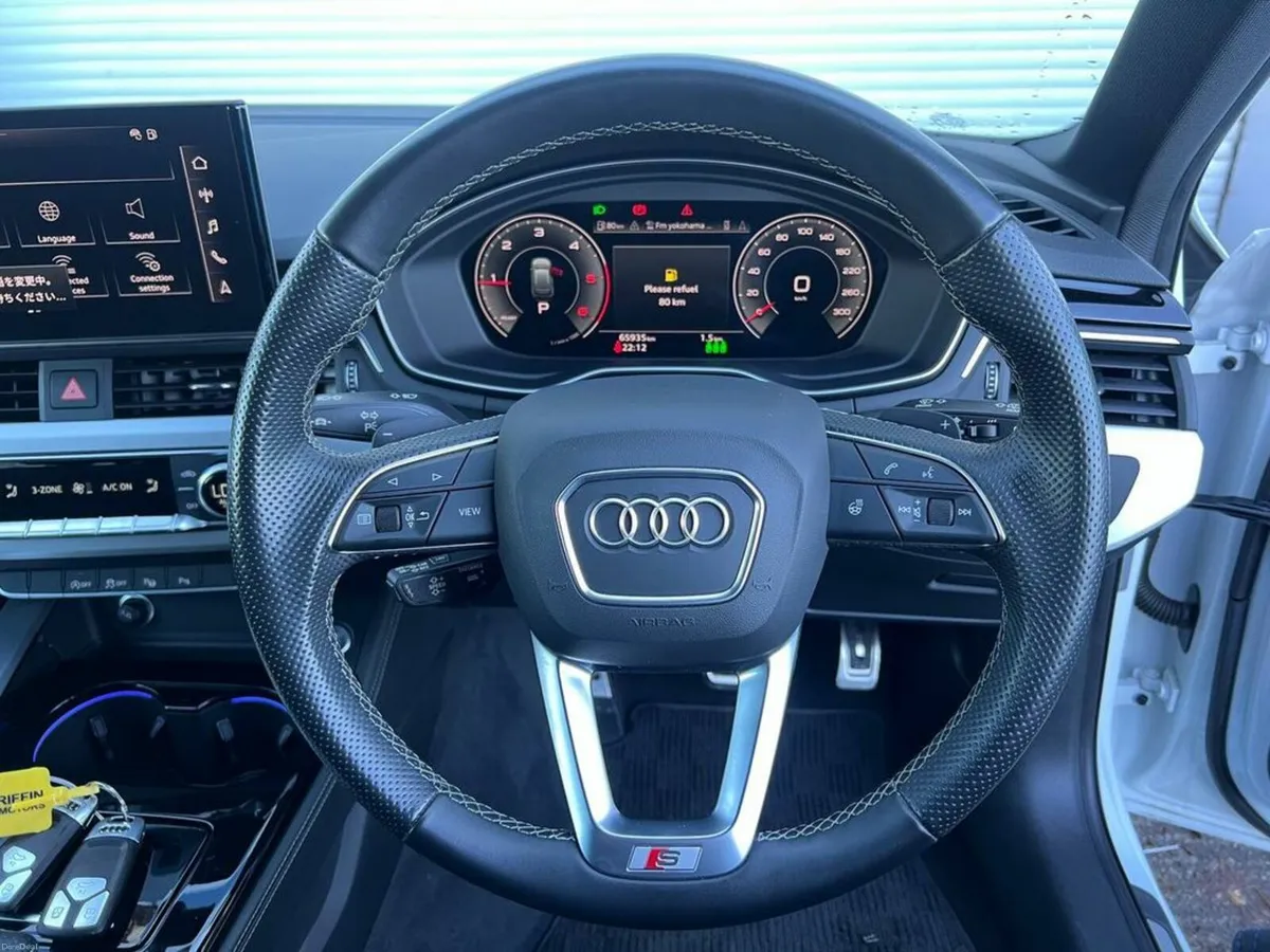 Audi A4 S-LINE AVANT 2.0 TDI // 360 PARKING AID // - Image 4