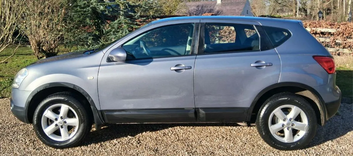 10 Qashqai 1.6 Petrol NCT 05/26 Tax02/26 277km - Image 3