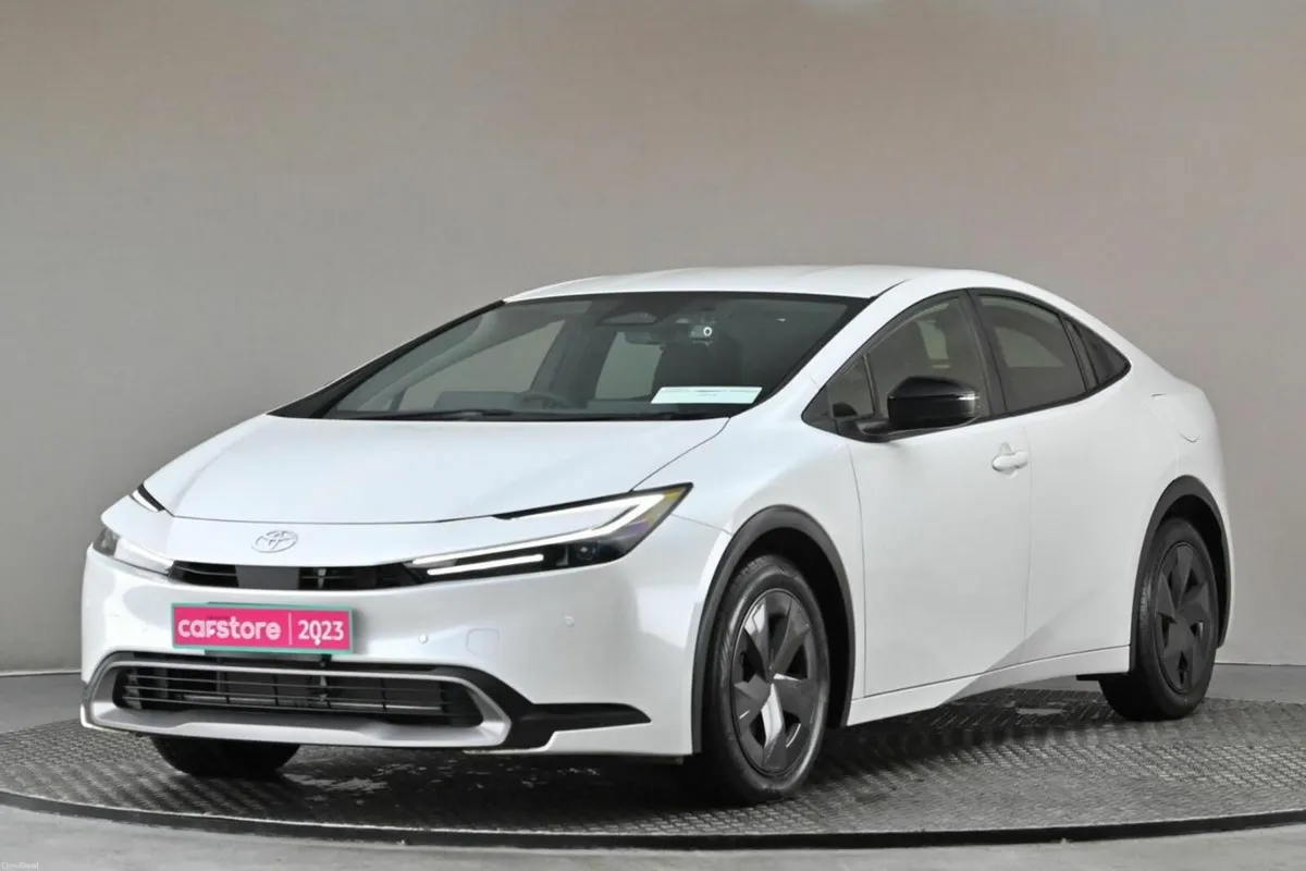 Toyota Prius 1.8 SELF CHARGING HYBRID **LOW MILEAG - Image 3