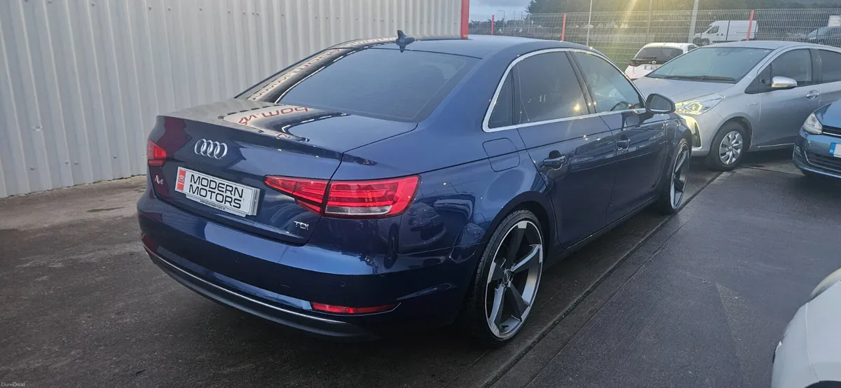 Audi A4 2.0 tdi se ultra s/s nav new model - Image 4