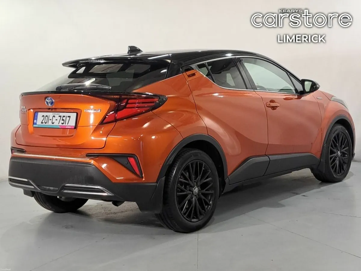 Toyota C-HR 2.0 HYBRID LAUNCH EDITION - Image 3