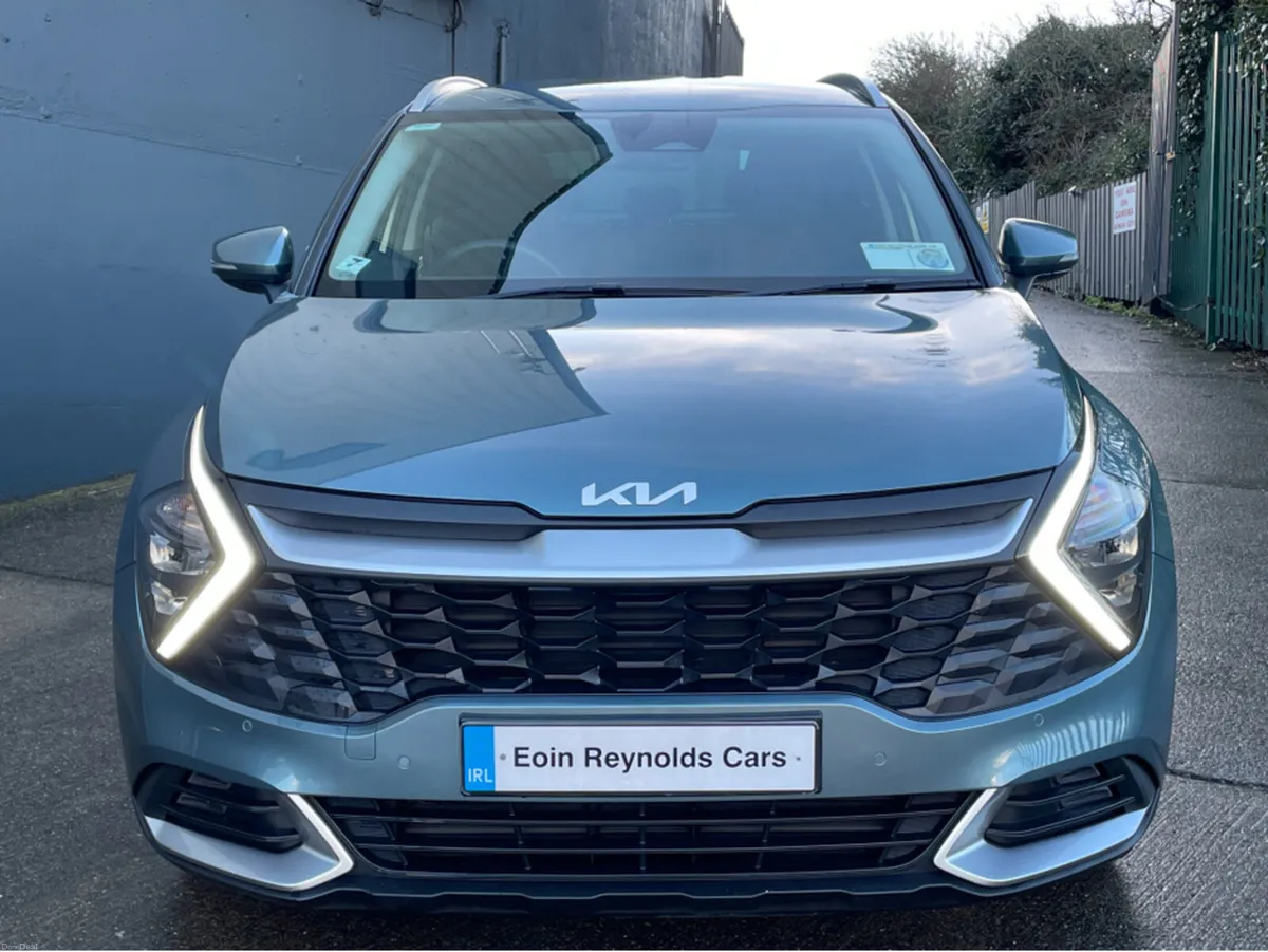 Kia Sportage 242 K3 DSL VERY LOW KMS AS NEW!!.. - Image 2