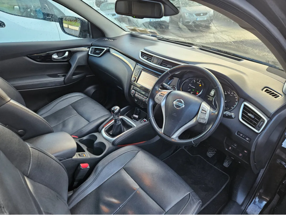 Nissan Qashqai 1.5 SV PREMIUM '17 4DR - Image 1
